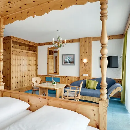 Mayer Hotel 3*